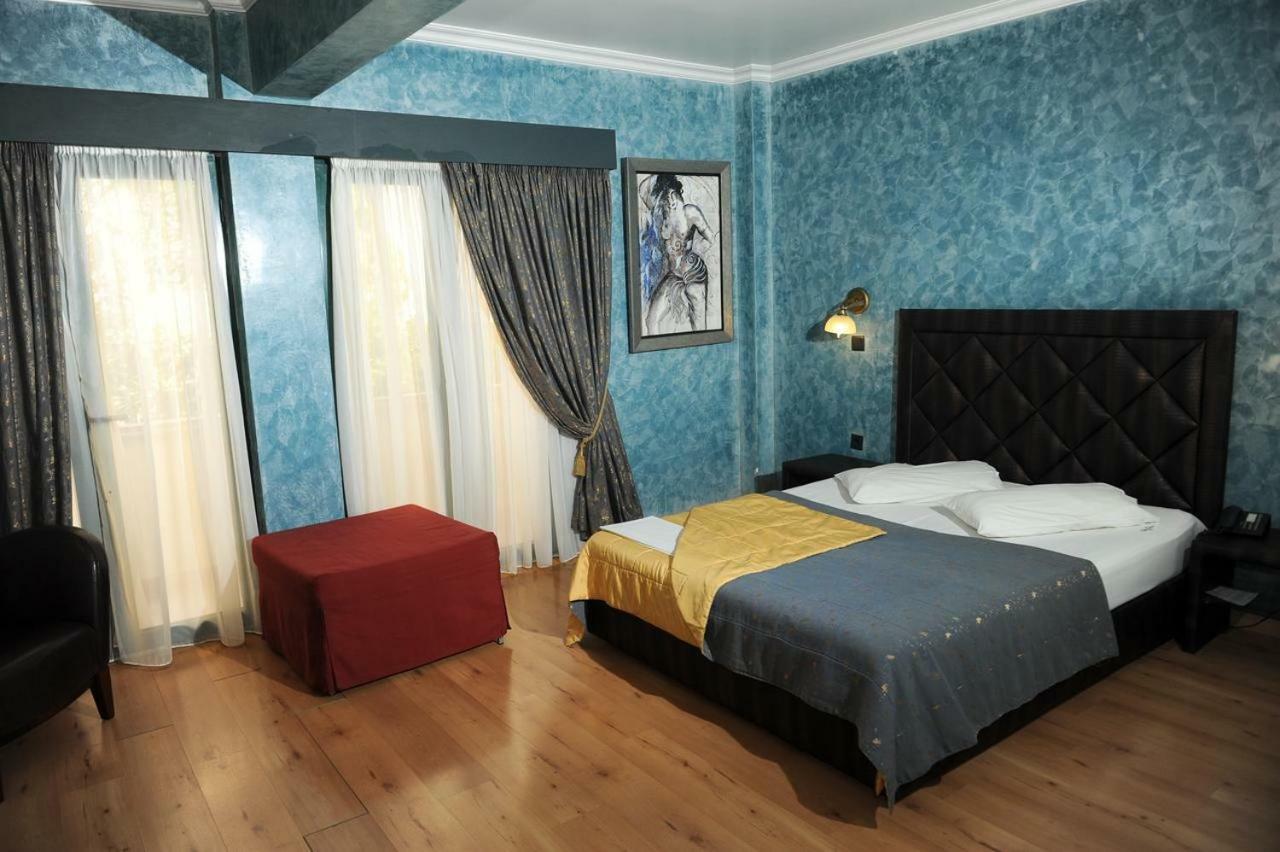Villa Orion Hotel Athens Exterior photo